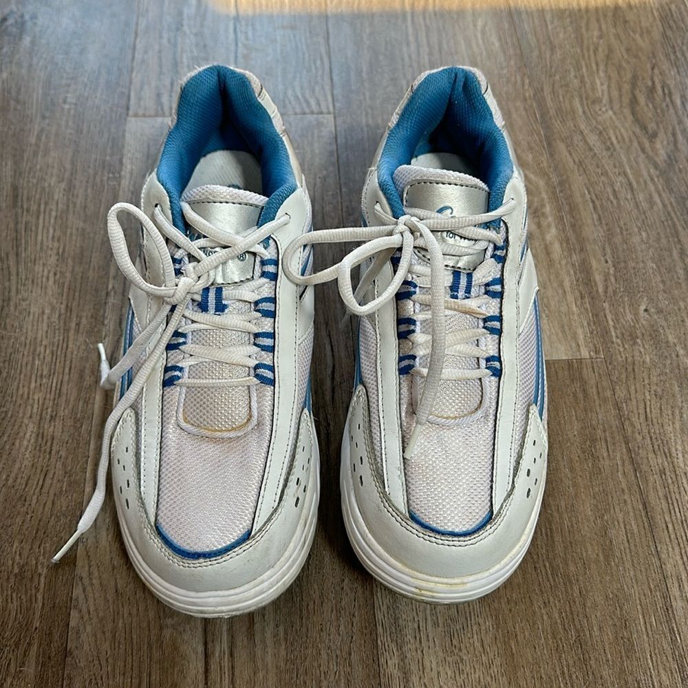 Curves for Woman Toning Walking Shoes Woman’s size 9.5